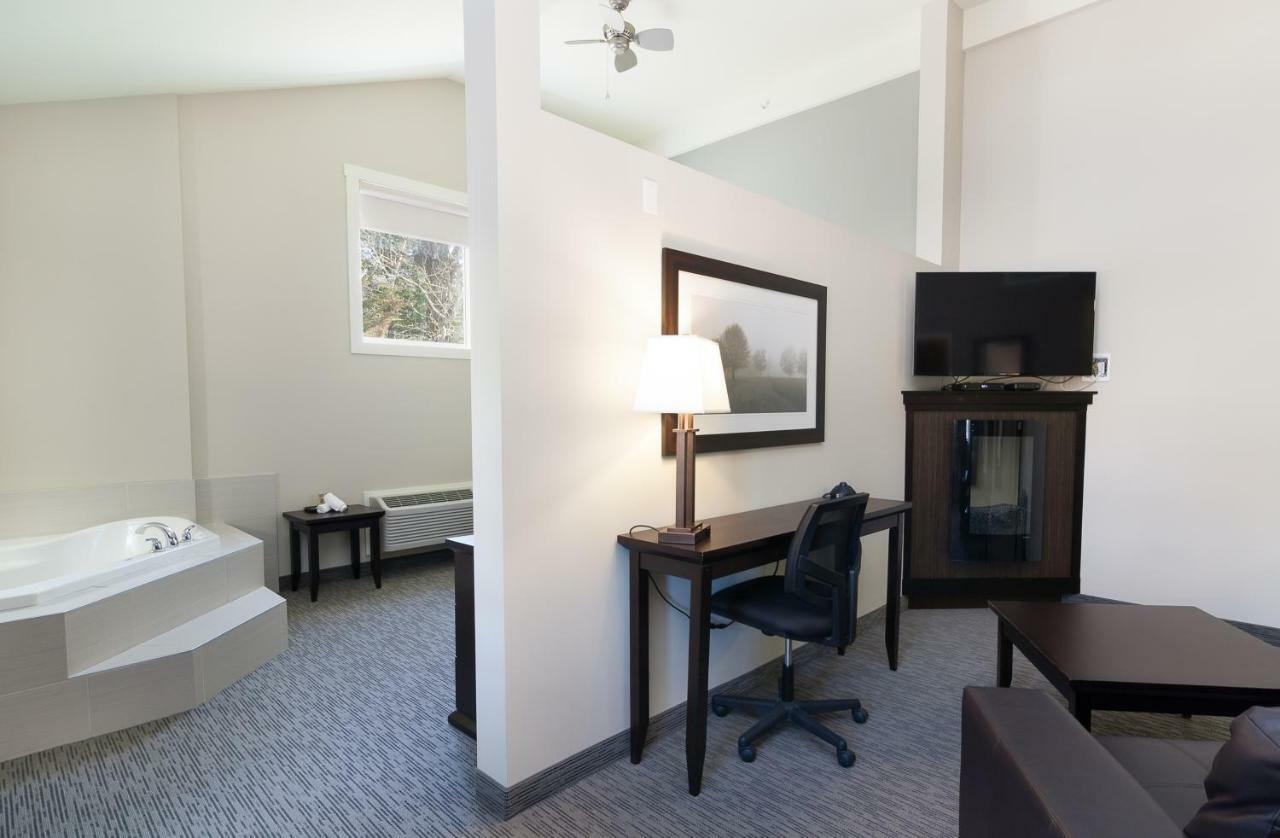 The Kanata By Bcminns Blairmore Exteriör bild